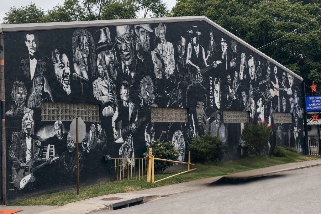 Knuckleheads Kansas City musicians mural